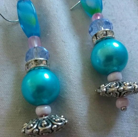 Beautiful earblings - Picture 3 of 3